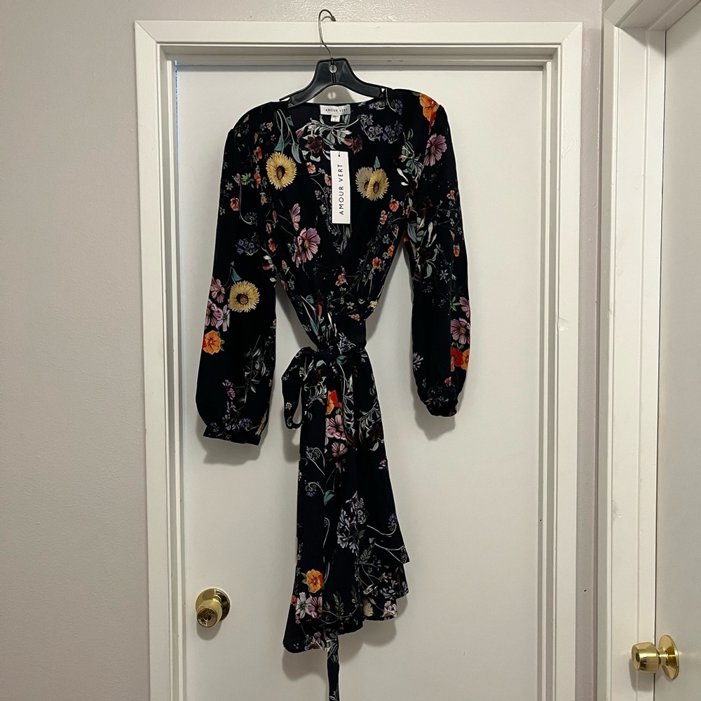 Amour Vert Black Floral Silk Long Sleeve Dress